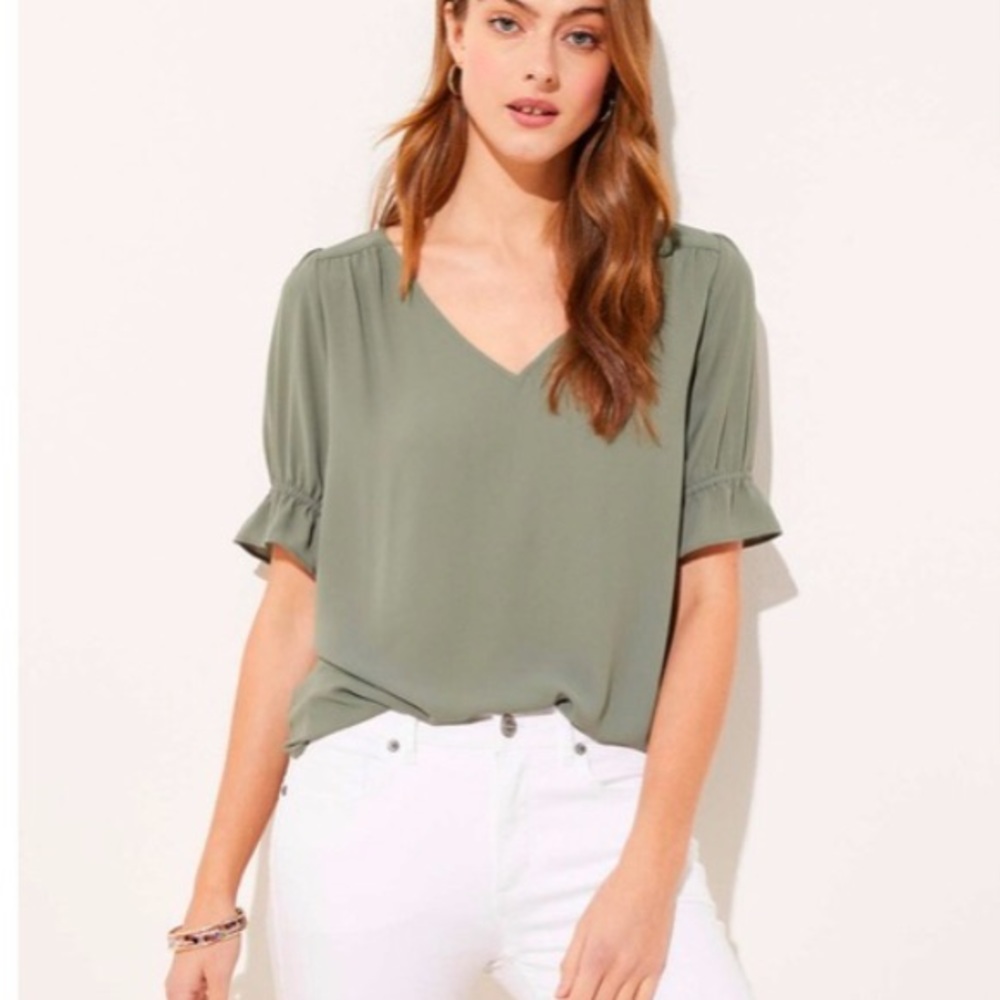 NWT LOFT puff sleeve blouse - Medium